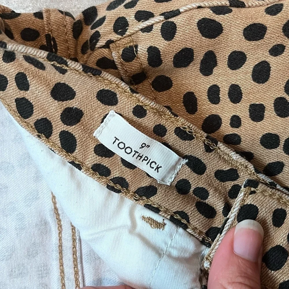 J Crew 9” Toothpick Jeans in Leopard Dot Print size 27